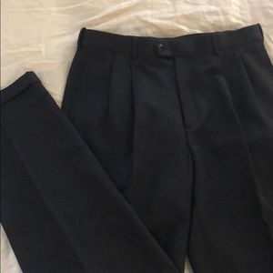 Men’s Roundtree and York slacks